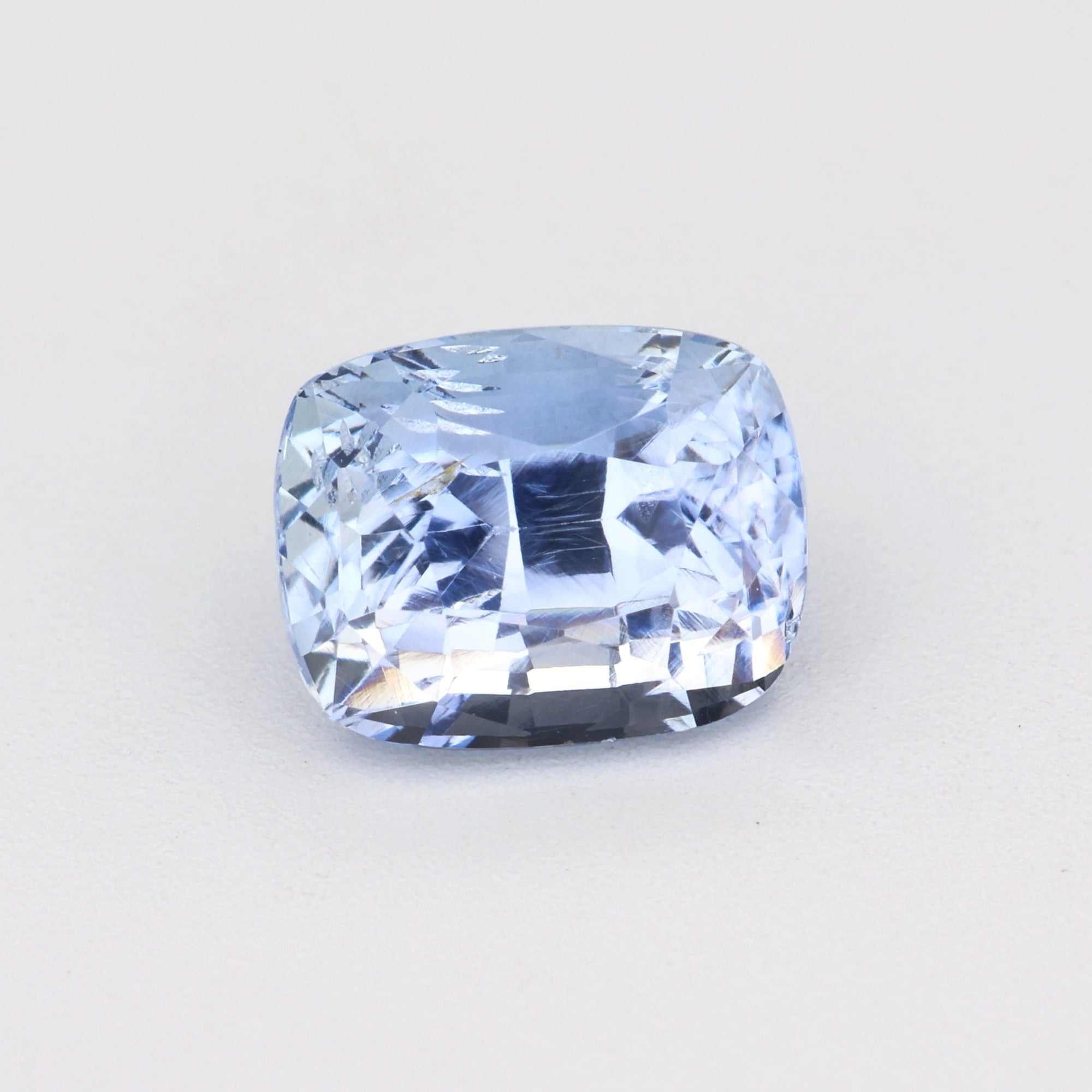 1.14 ct pale blue unheated natural sapphire gemstone with excellent clarity and brilliance