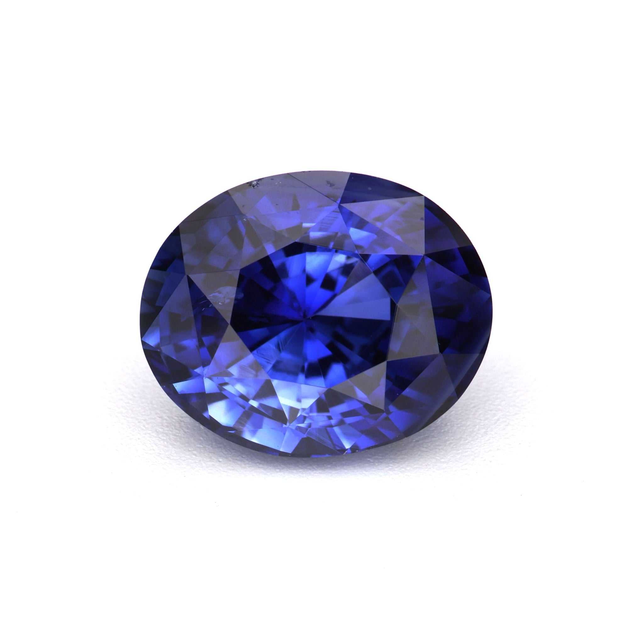 2.48 ct blue sapphire with deep blue hue and GIA certification
