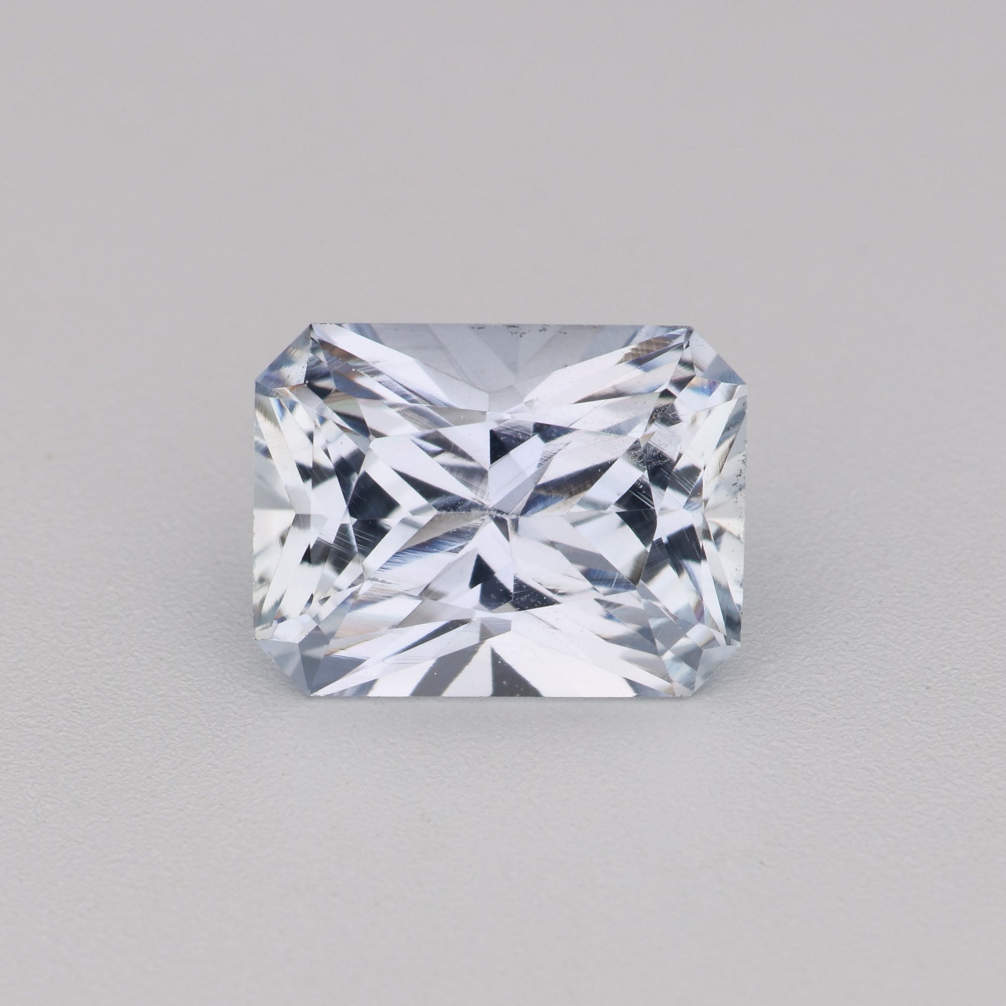 1.06 ct White Sapphire