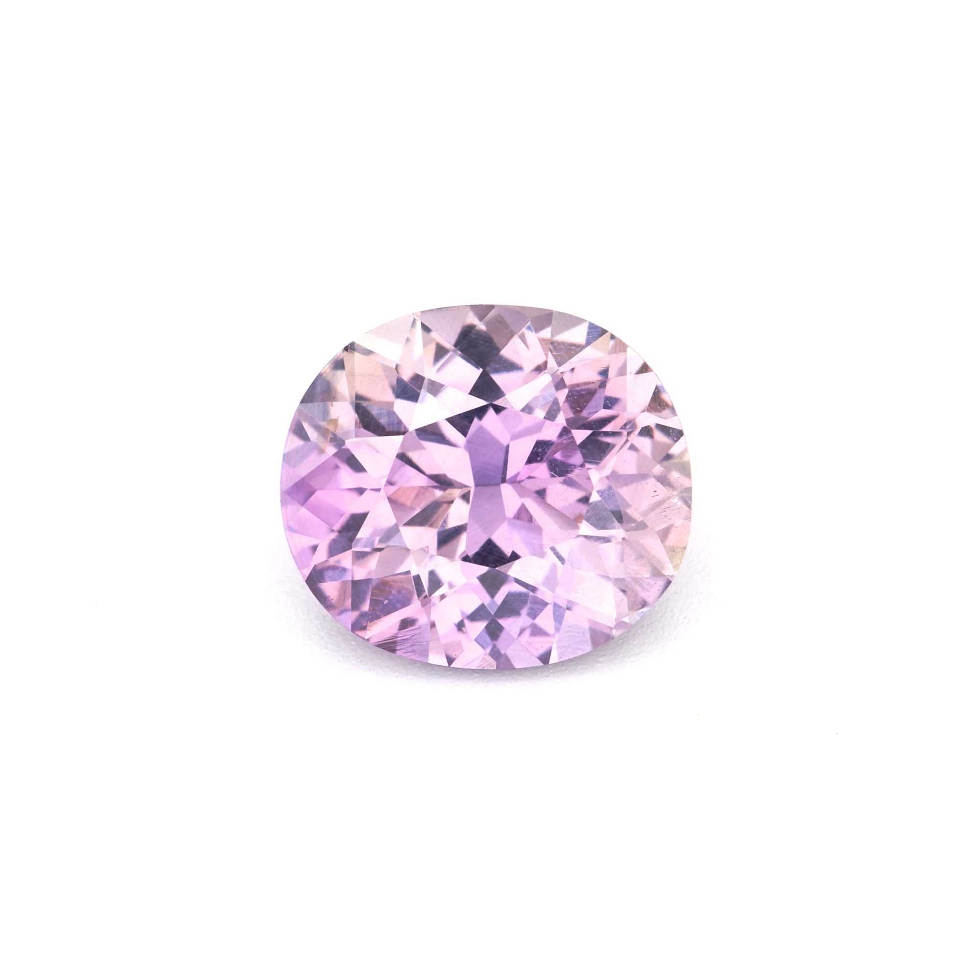 1.46 ct unheated violet sapphire gemstone from Sri Lanka with excellent clarity and precision cut