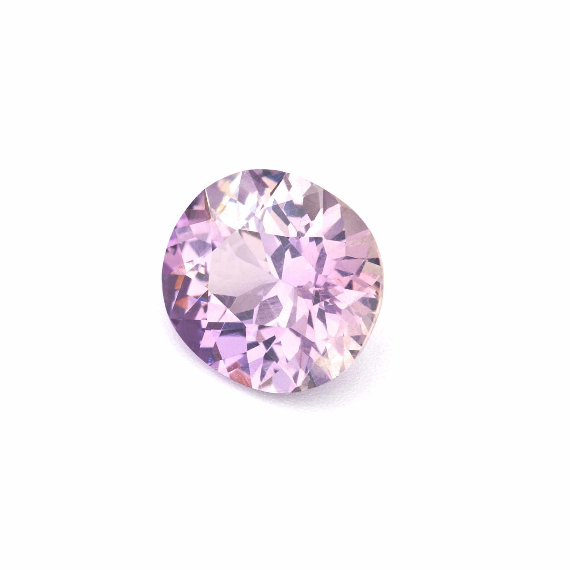 1.46 ct violet sapphire unheated natural gemstone from Sri Lanka with brilliant violet hue and precision cut