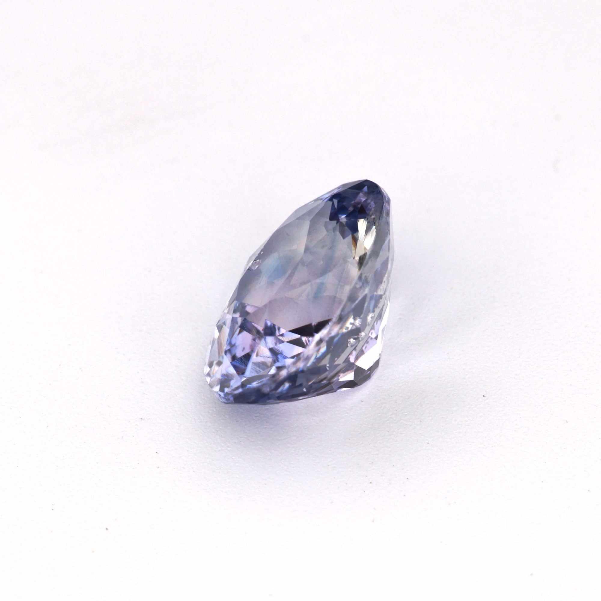 1.66 Ct untreated lavender sapphire oval cut gemstone with excellent clarity and natural color