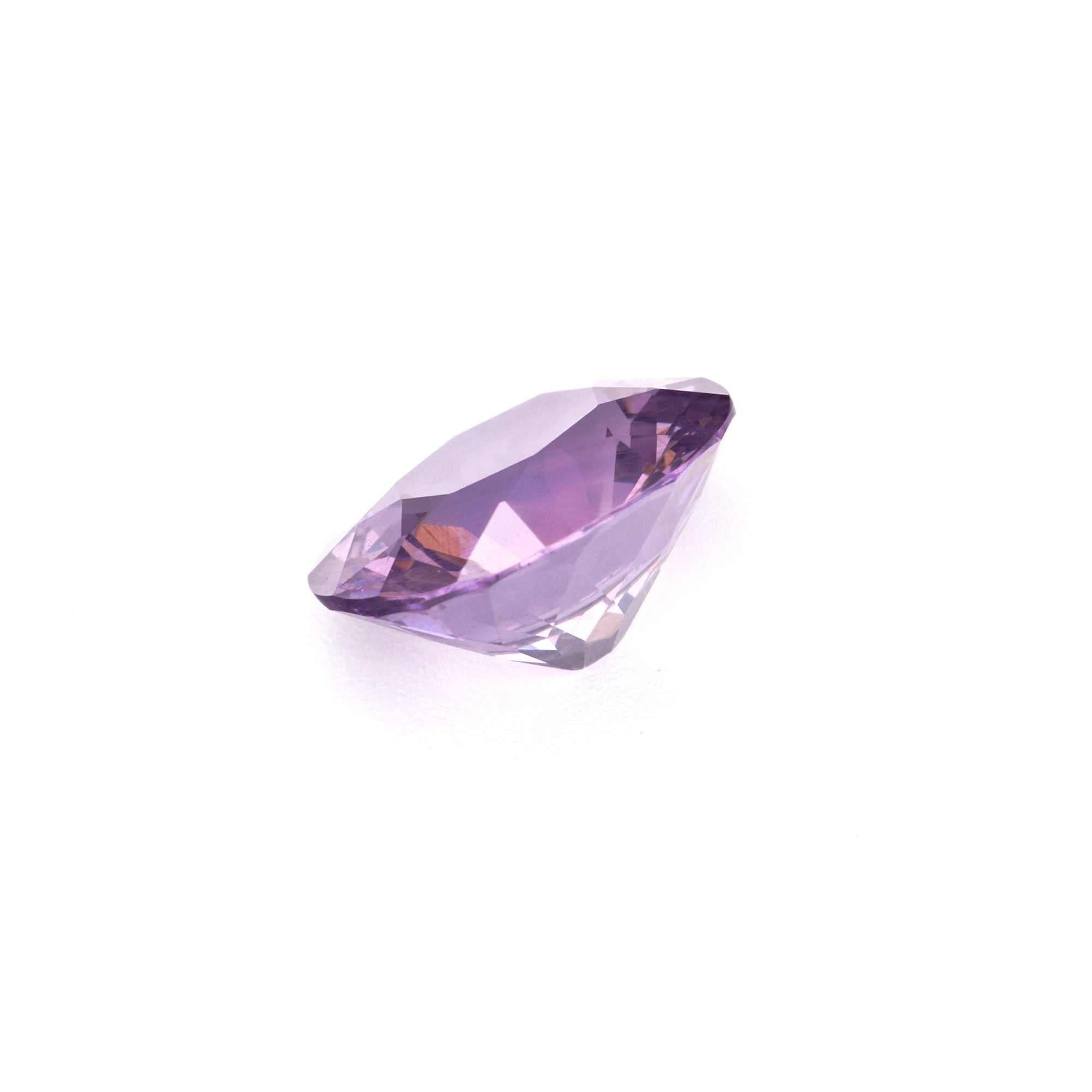 1.46 ct violet sapphire unheated natural gemstone from Sri Lanka with excellent clarity and precision cut