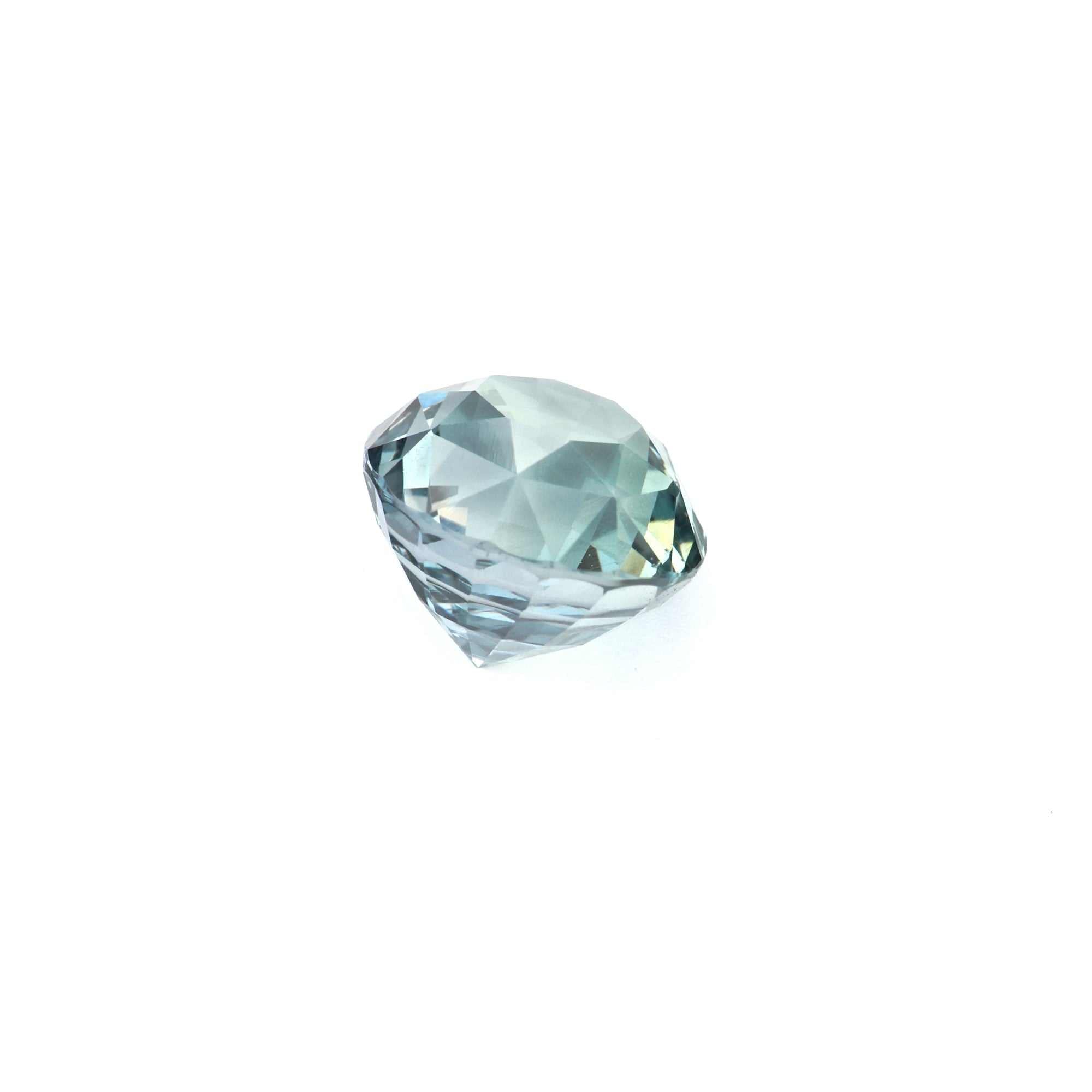 2.08 ct unheated teal sapphire round brilliant cut with exceptional clarity and brilliant teal color