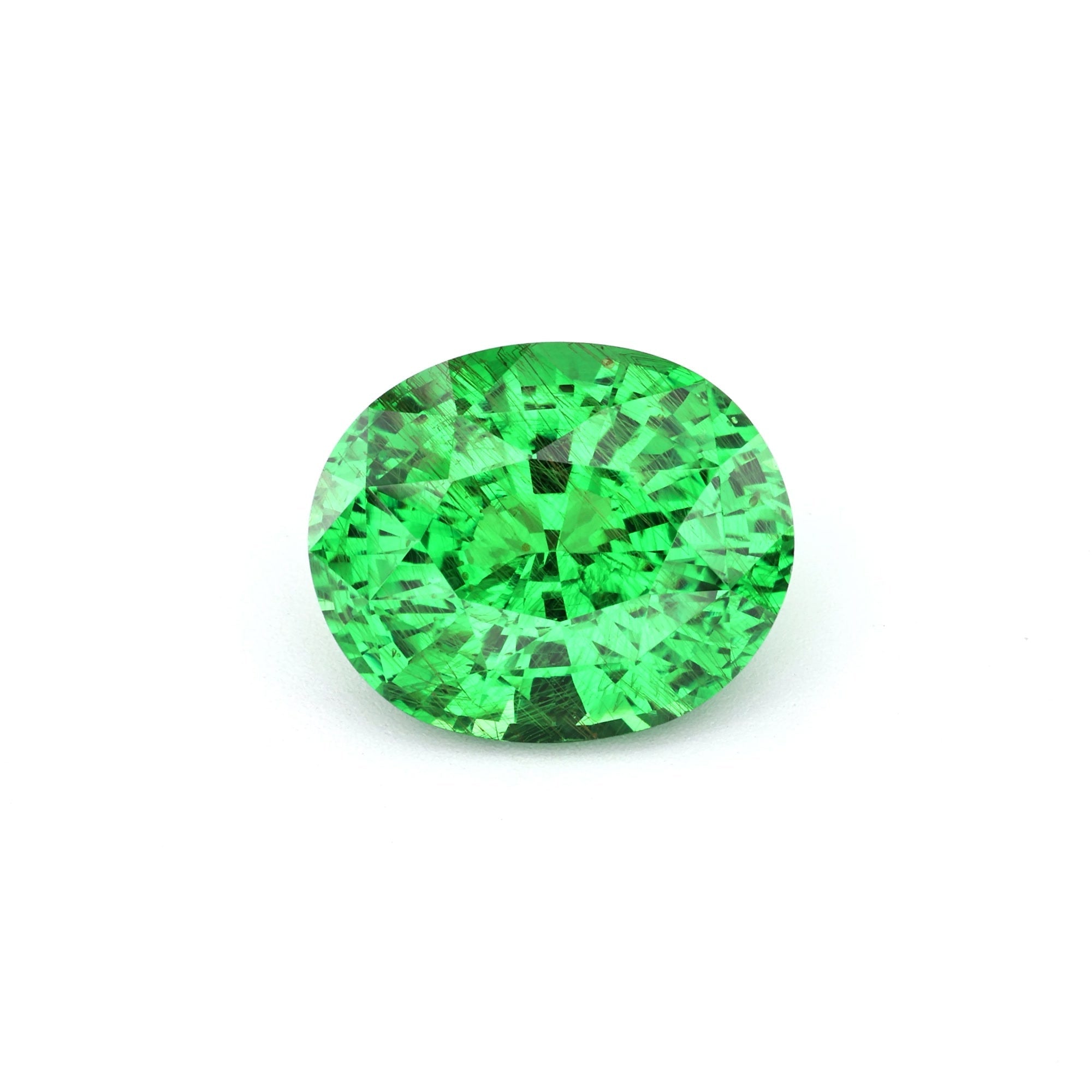 4.94 ct oval natural vivid green Tsavorite garnet gemstone with brilliant cut and excellent clarity