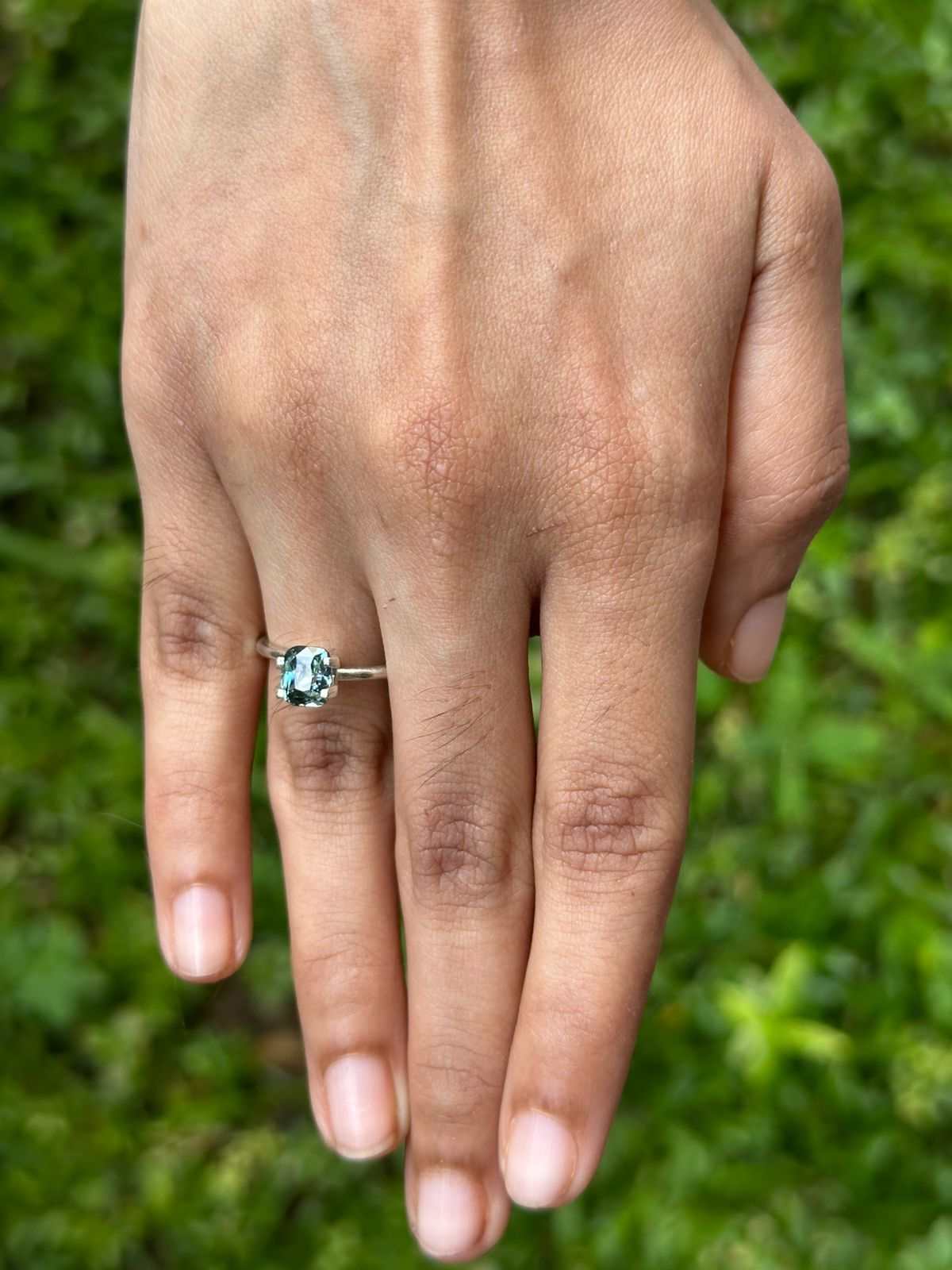1.75 carat unheated teal sapphire gemstone with excellent clarity and natural brilliance
