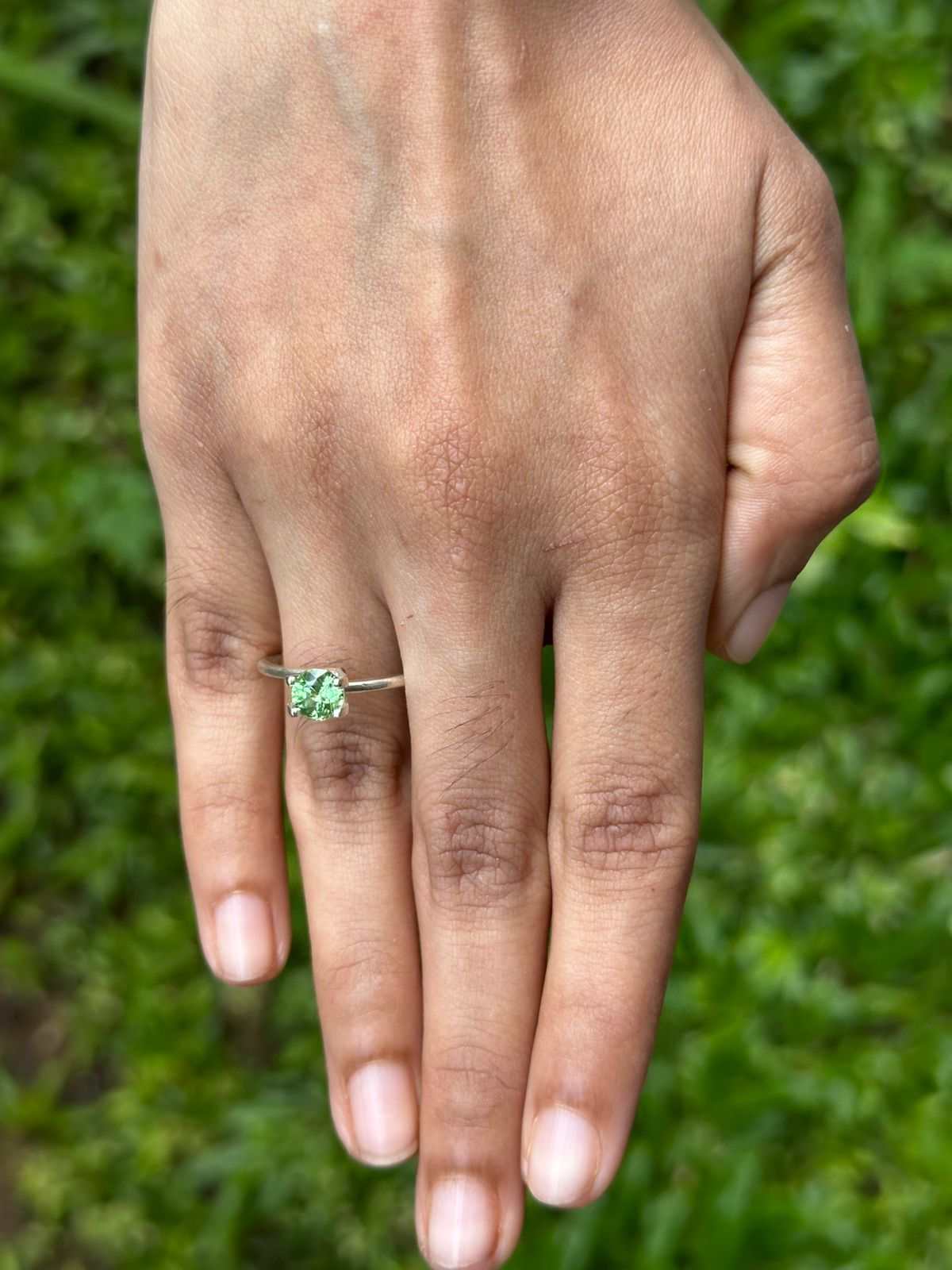 1.07 ct untreated tsavorite garnet with vibrant green color and high clarity gemstone close-up