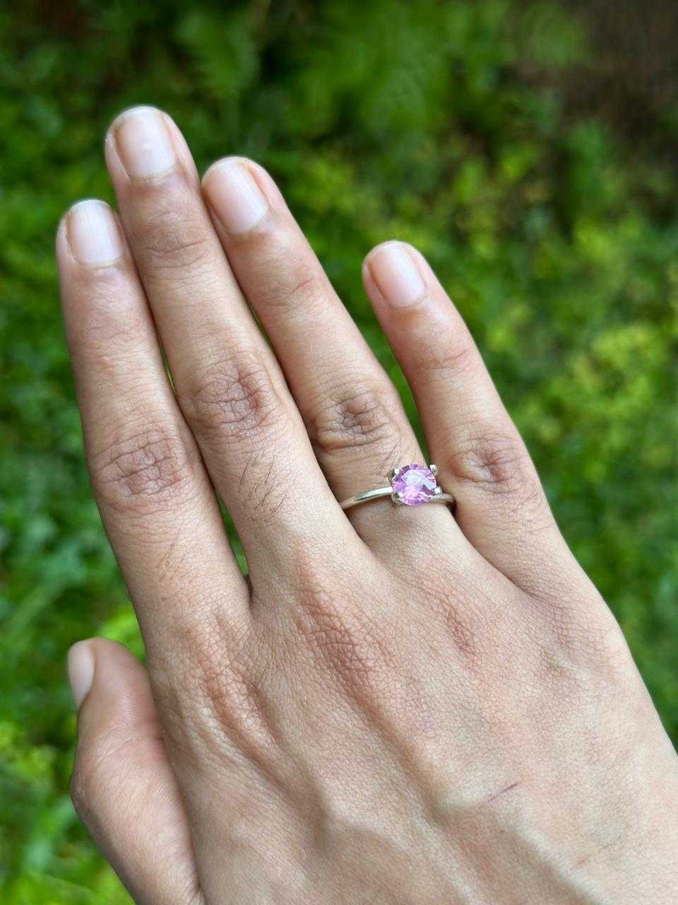 1.15 ct natural untreated pink sapphire gemstone with brilliant pink hue and excellent clarity for jewelry designs
