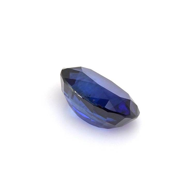 1.37ct Oval Royal Blue Sapphire from Ceylon with exceptional clarity and brilliance