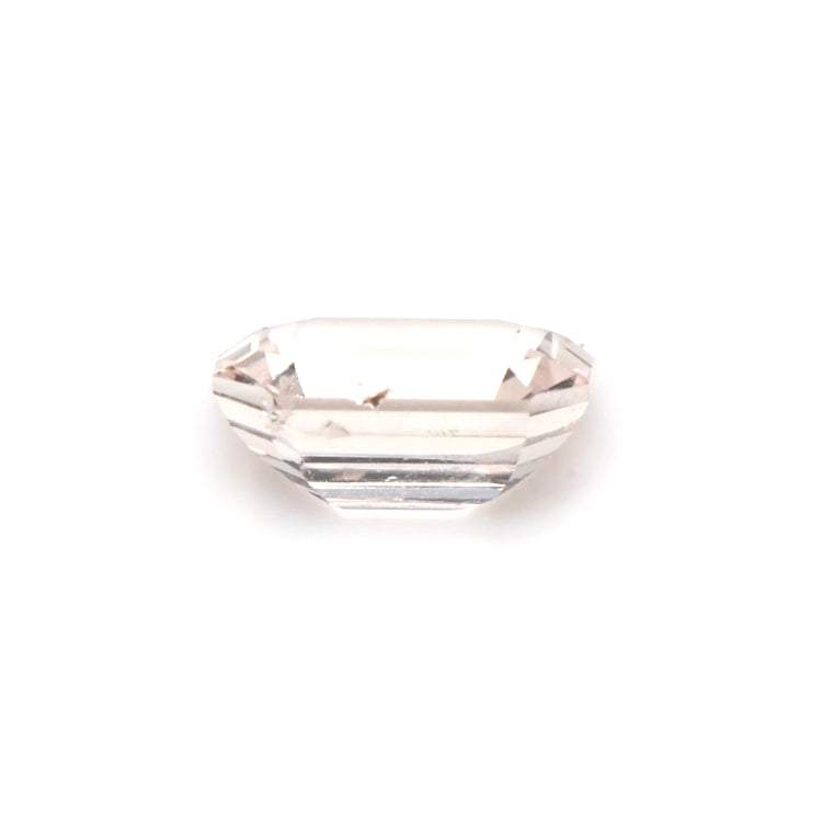 1.50 ct Peach Sapphire gemstone with brilliant peach hue and excellent clarity