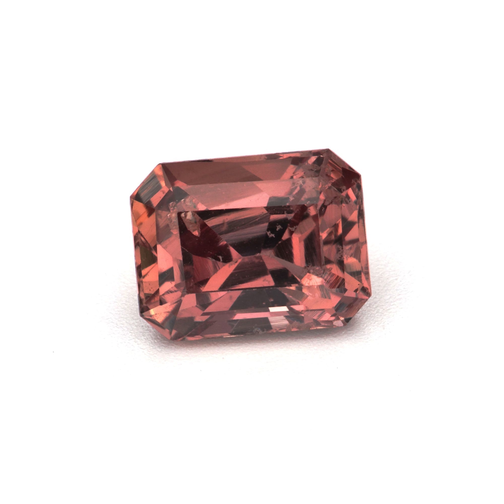 Natural sapphire loose stone priced under $1,000