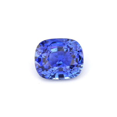 2.68ct cornflower blue sapphire gemstone with excellent clarity and brilliance for custom jewelry designs