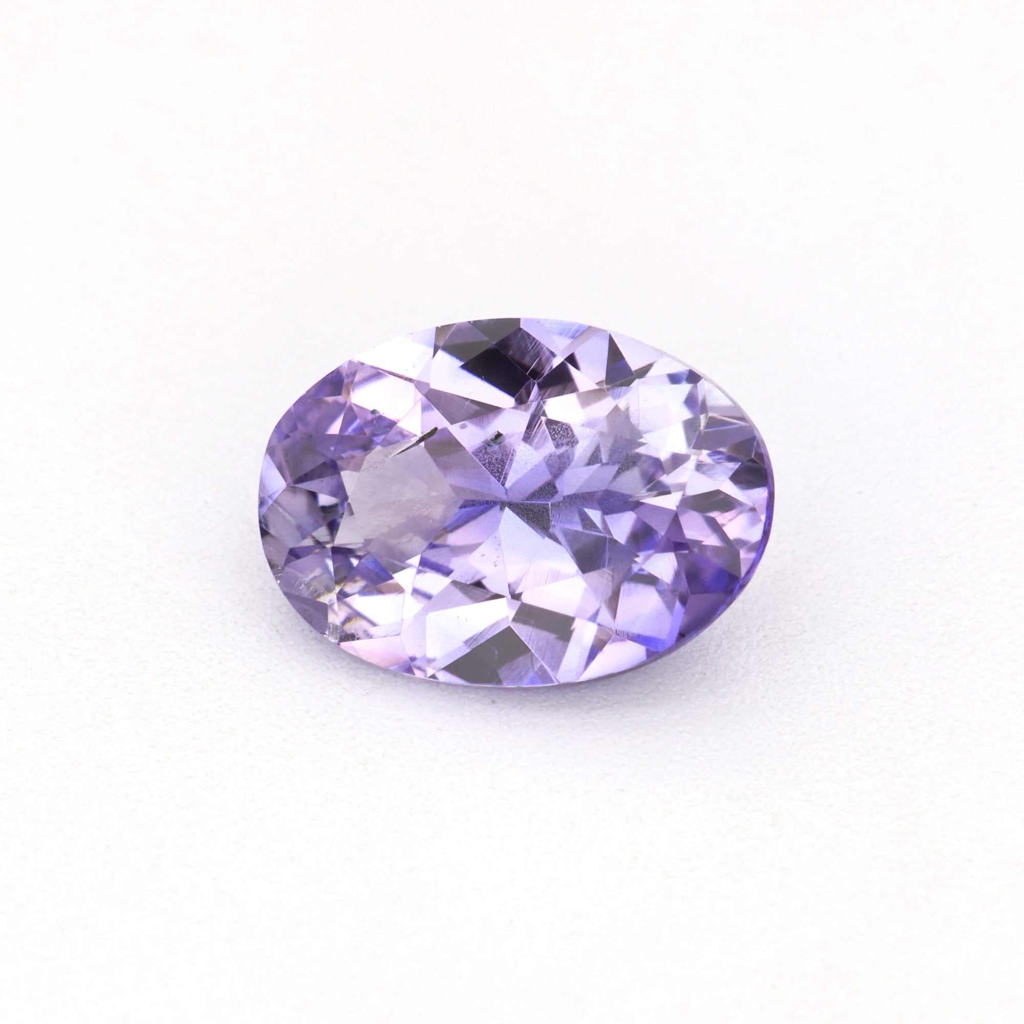 0.83 ct purple sapphire unheated natural gemstone with rich purple hue and excellent clarity