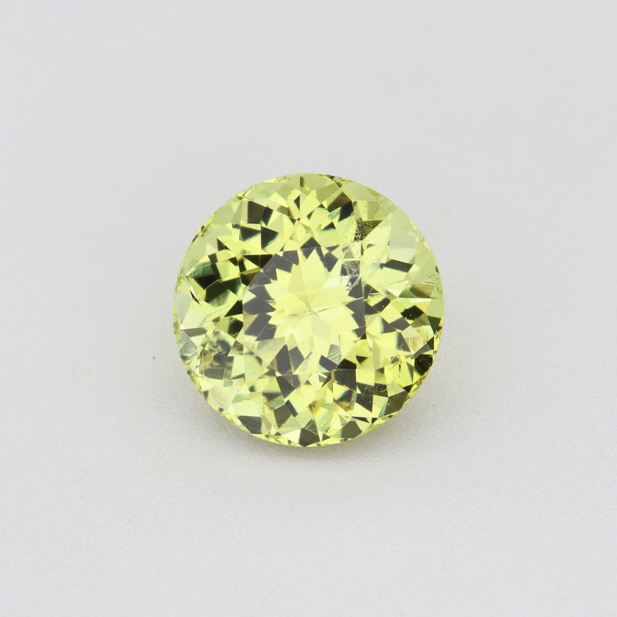 0.81 ct Yellowish Green Chrysoberyl