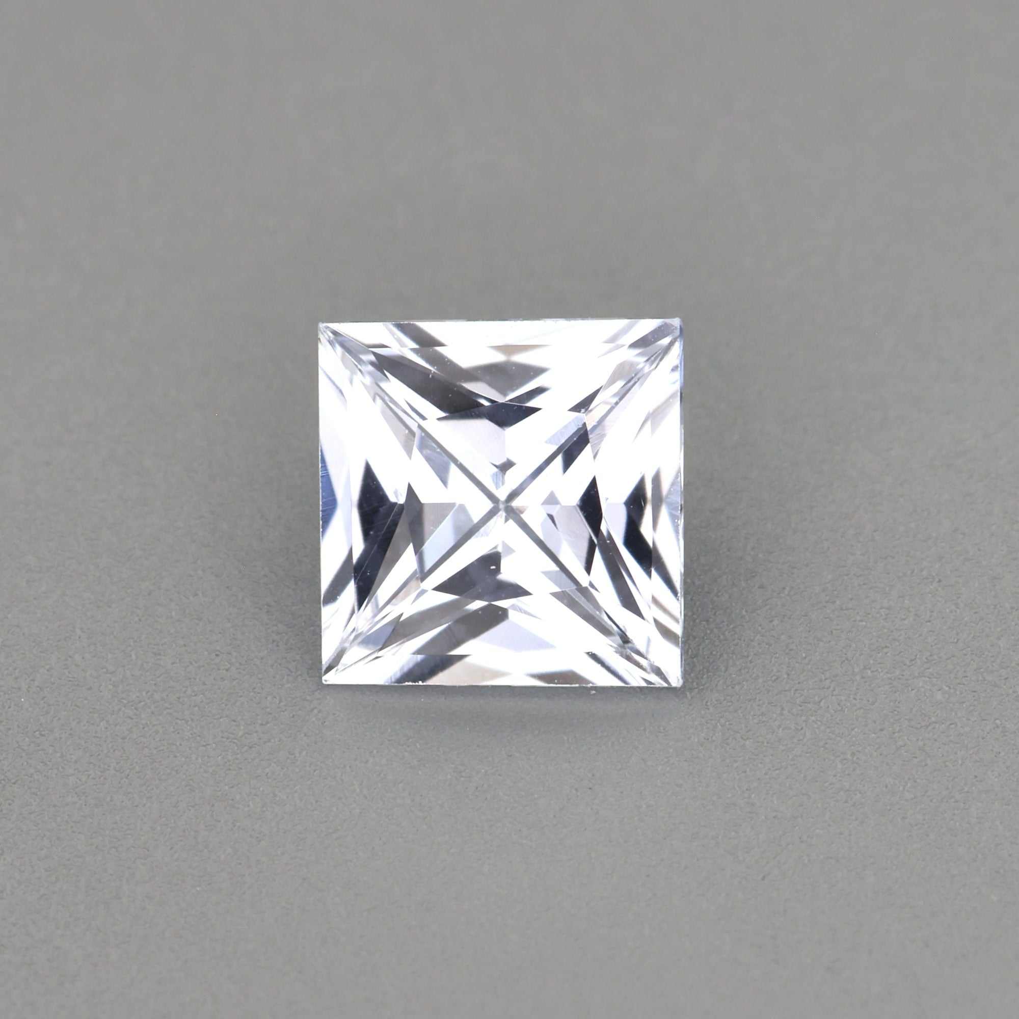 0.61 ct untreated white sapphire gemstone with excellent clarity and brilliant sparkle, ideal diamond substitute for elegant jewelry designs