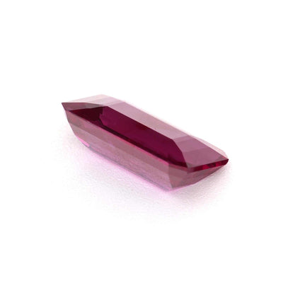 1.09 carat deep red ruby gemstone with excellent clarity and brilliant cut
