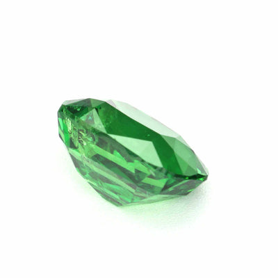 1.86 carat vibrant green tsavorite garnet gemstone with excellent clarity and sparkle