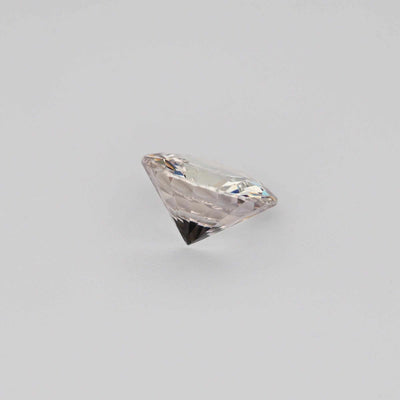 1.27ct unheated 1 carat round white Sapphire with excellent clarity and brilliance from Sri Lanka