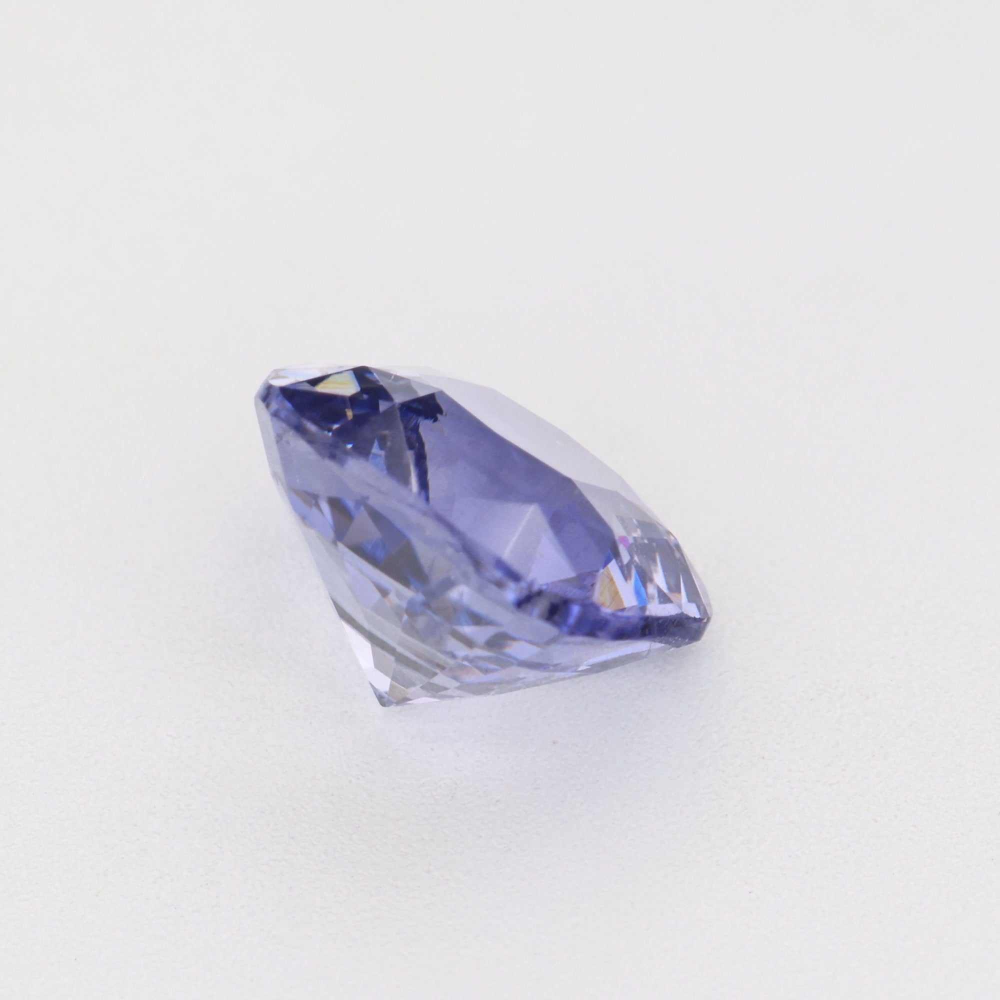 1.64 Ct Lavender Sapphire gemstone with violet-gray color and brilliance