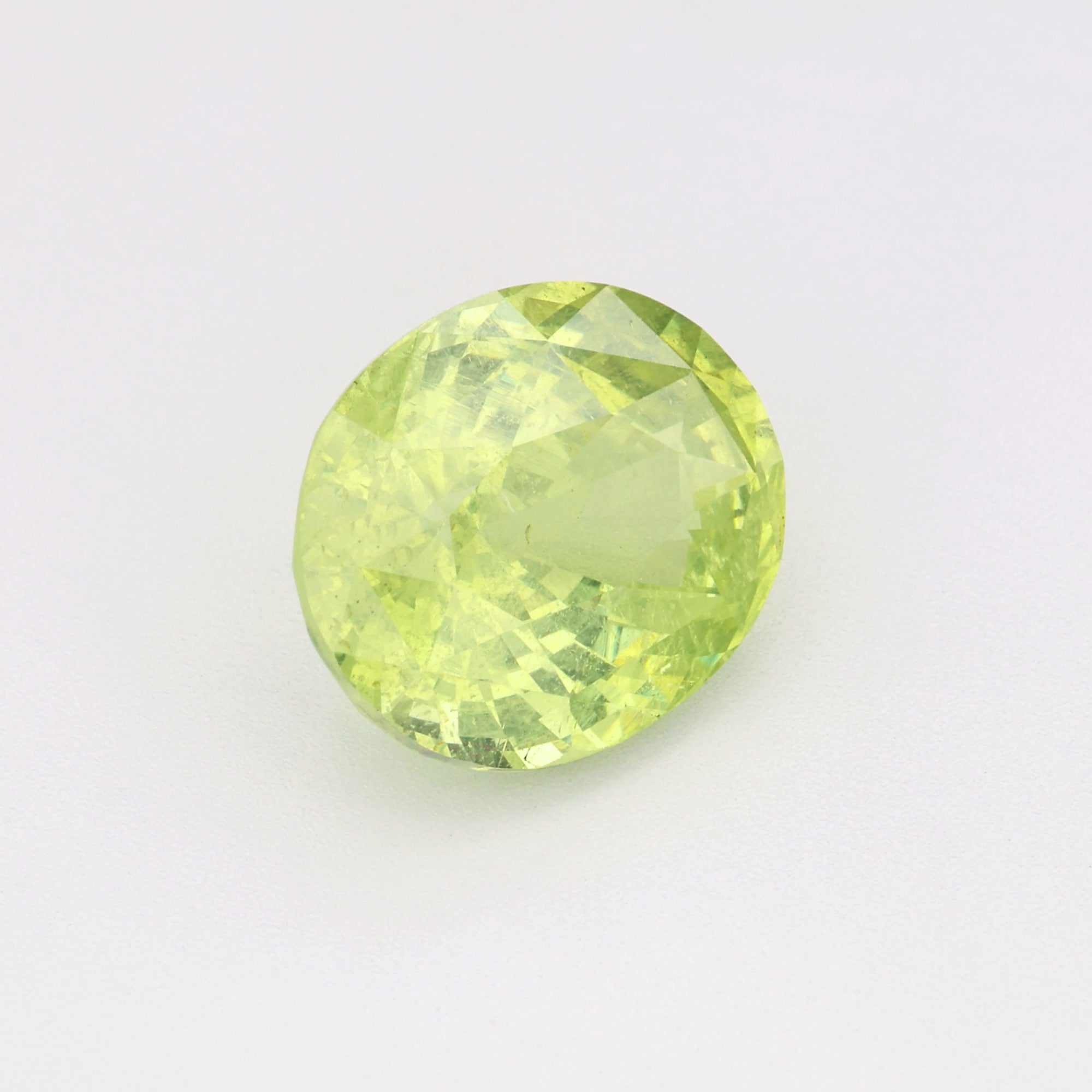 3.64ct rare Chrysoberyl gemstone with natural brilliance for fine jewelry and collectors