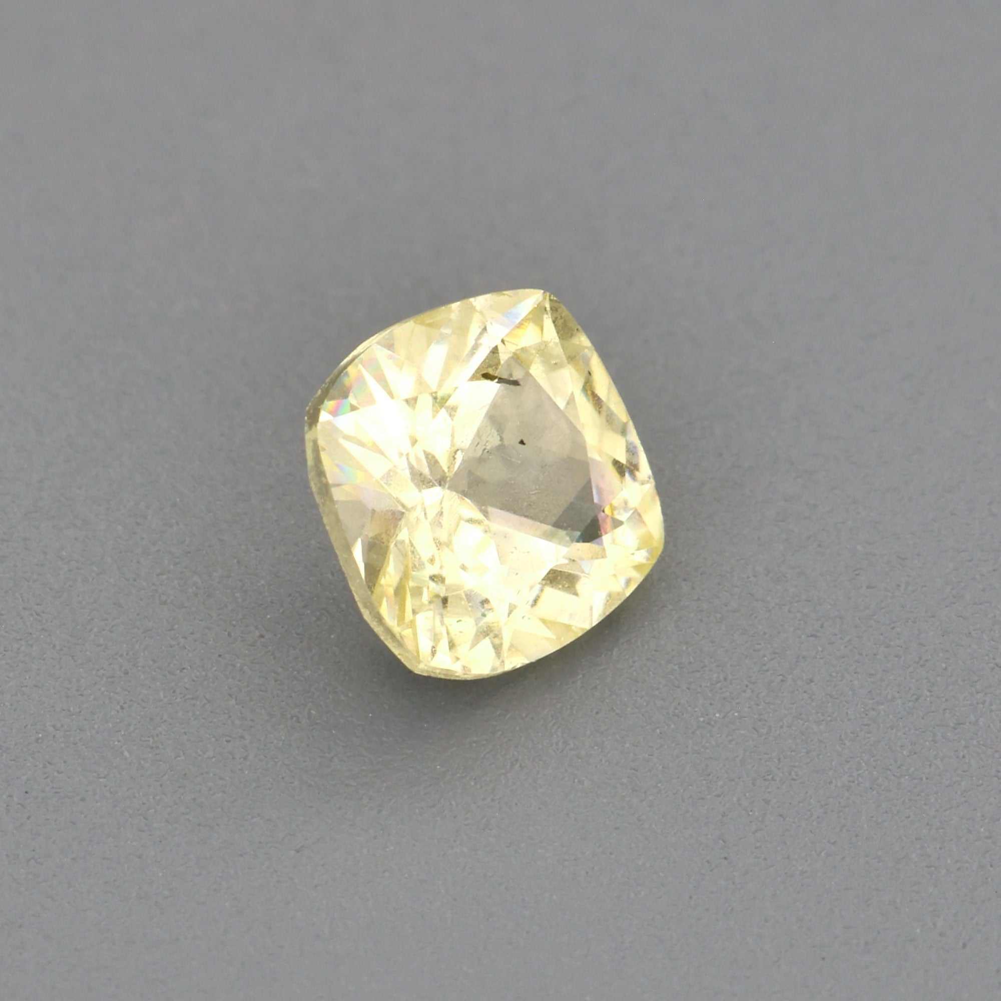 0.36 ct natural unheated yellow sapphire gemstone with golden hue and excellent clarity