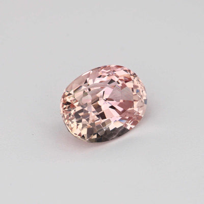 1.23 ct peach sapphire gemstone with warm peach hues and excellent brilliance for custom jewelry designs