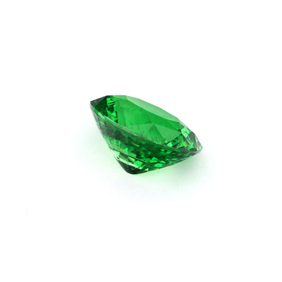 4.94 ct oval vivid green natural Tsavorite garnet gemstone with high clarity and brilliant cut