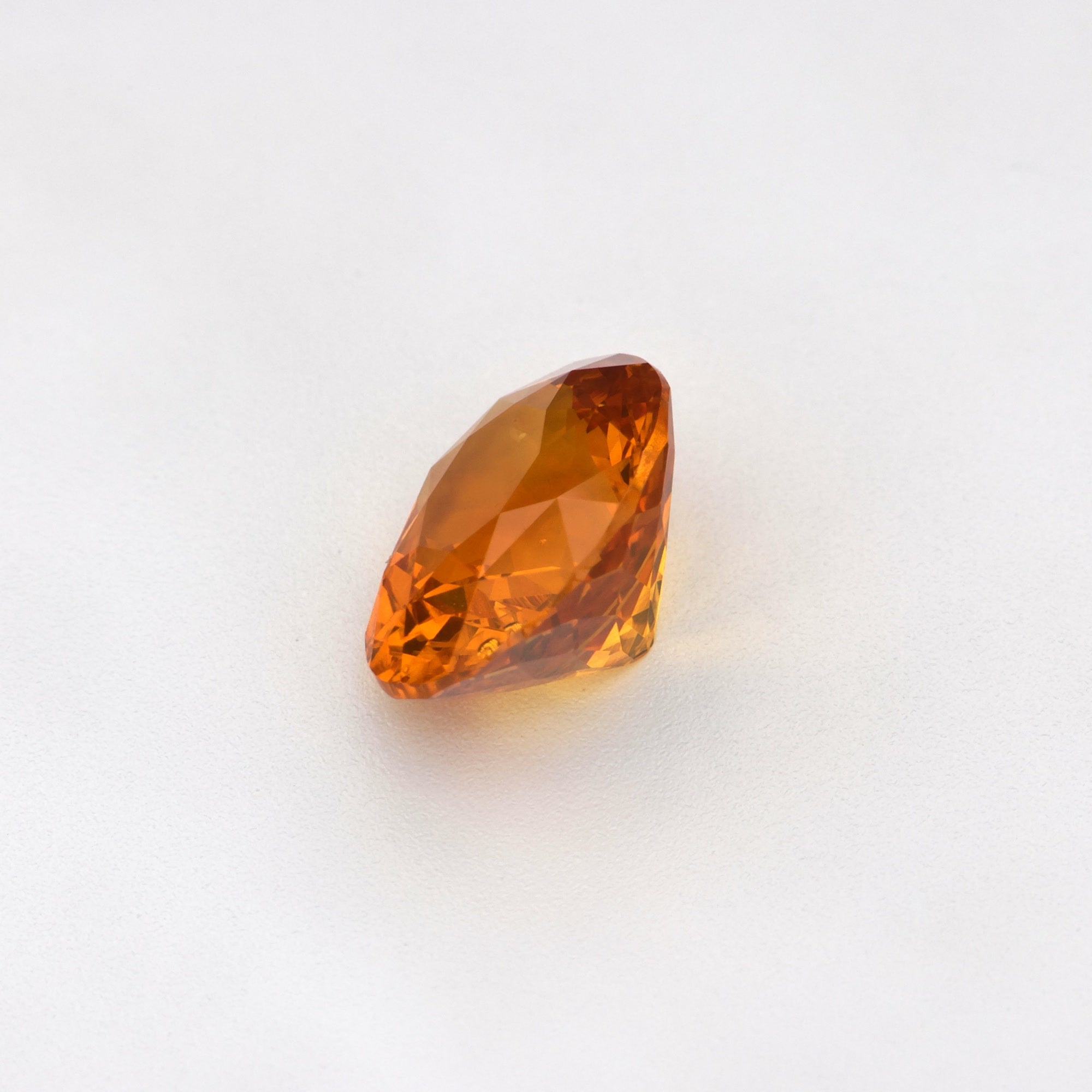 Stunning 1.63 ct heat-treated Ceylon Orange Sapphire, Oval Cut, ideal for collectors and custom jewelry.