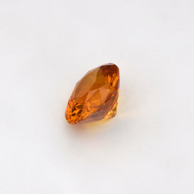 Stunning 1.63 ct heat-treated Ceylon Orange Sapphire, Oval Cut, ideal for collectors and custom jewelry.
