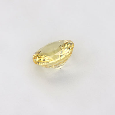 1.44 ct unheated yellow Ceylon sapphire, round cut, GIA certified, top view