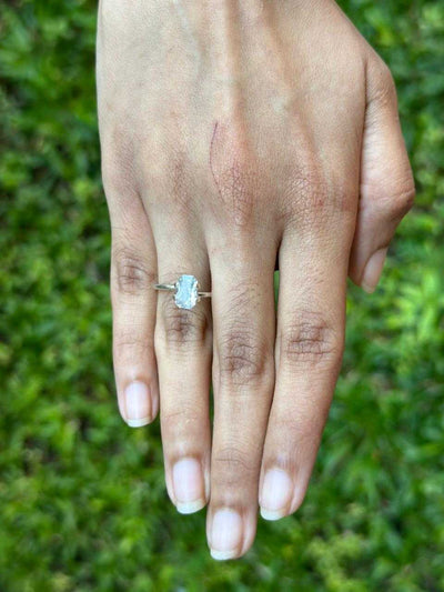 1.73 ct colorless white sapphire gemstone with excellent clarity and brilliance for elegant jewelry designs