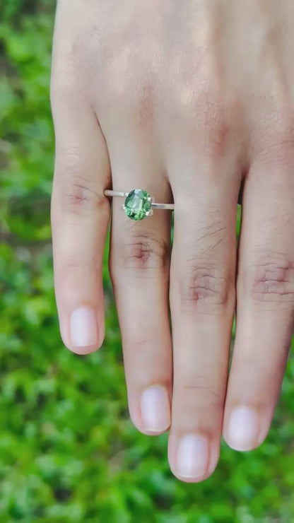 2.086 ct Green Sapphire