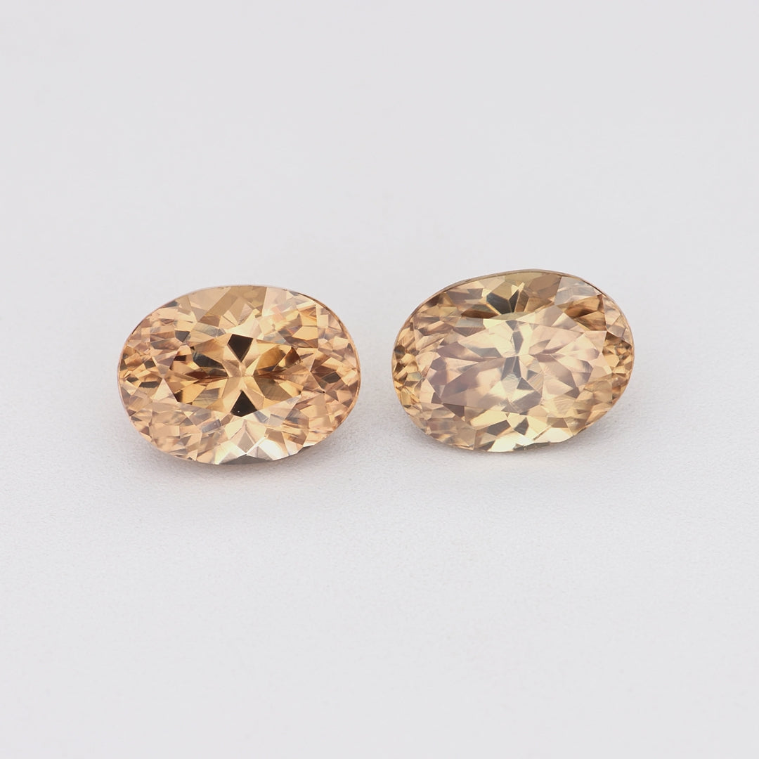 Load video: 2.24 ct Brown Zircon Pair