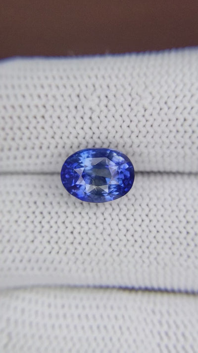 4.99 ct Unique Bi Color Blue Sapphire from Madagascar