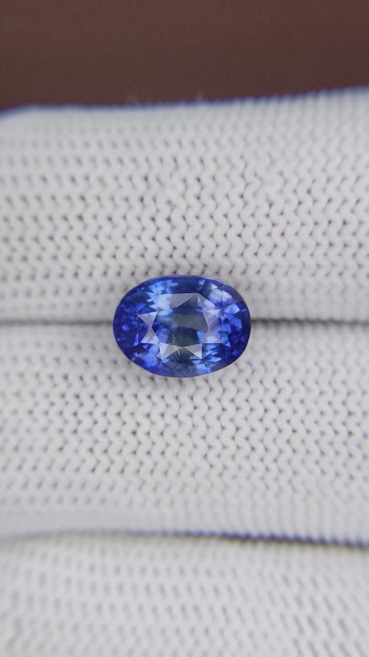 4.99 ct Bi Color Sapphire ~ GIA