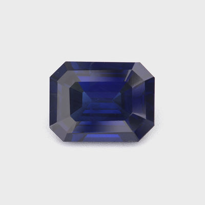 1.32 ct Deep blue Sapphire