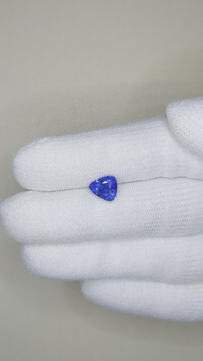 1.21 ct Blue Sapphire