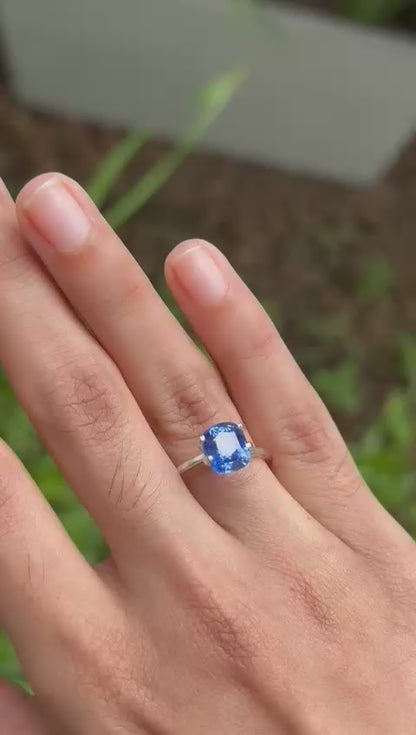2.68ct Blue Sapphire