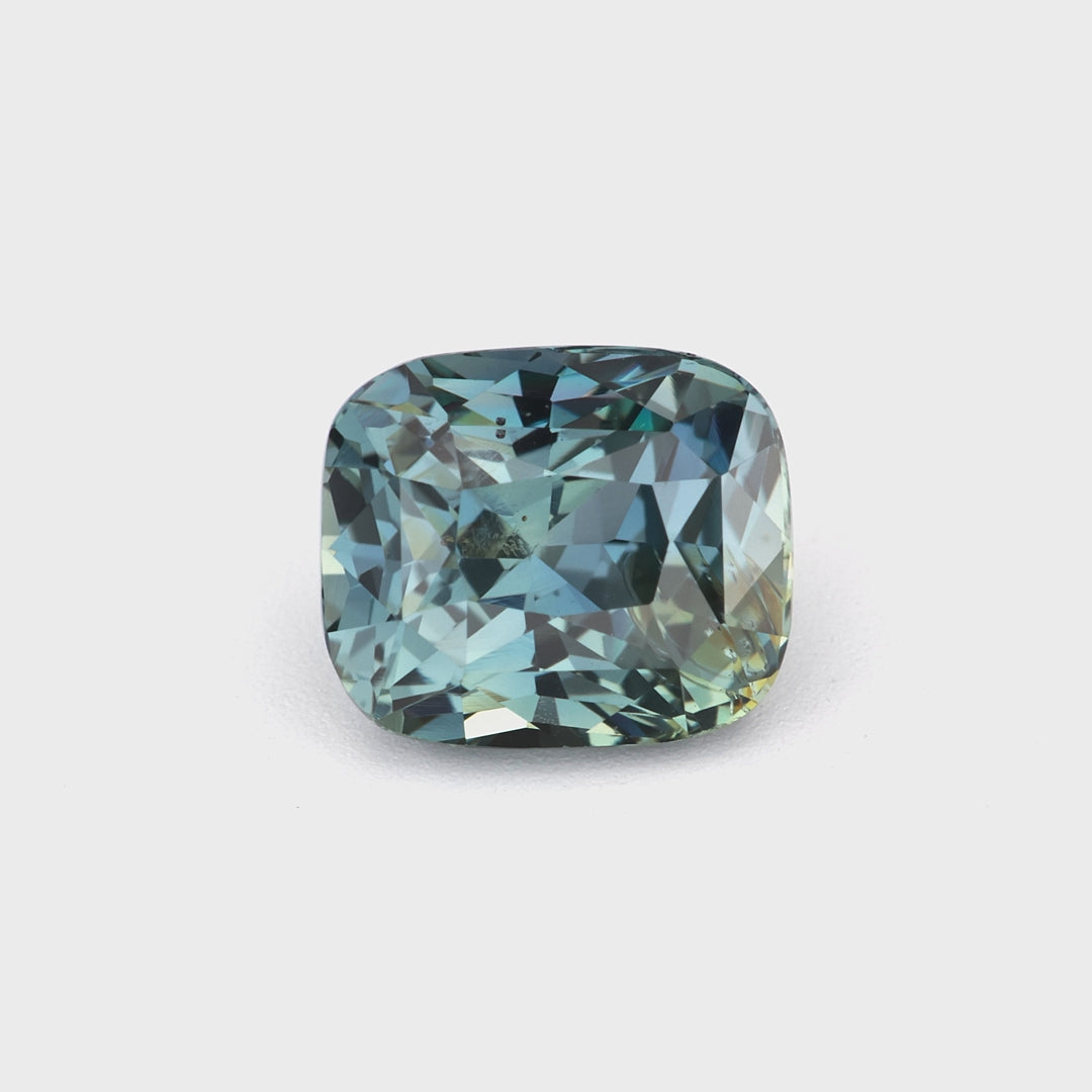1.75 ct unheated teal sapphire video showing cushion cut and blue-green color