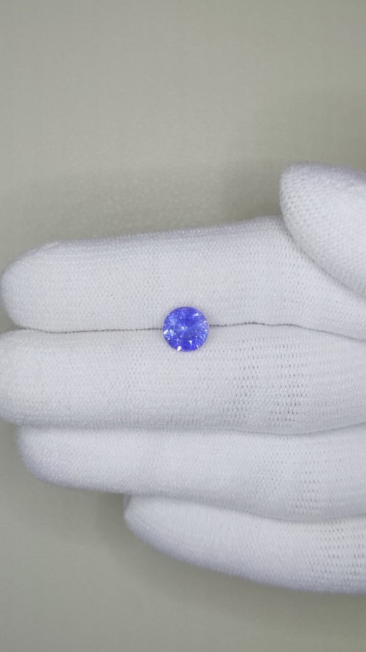 1.62 ct Blue Sapphire