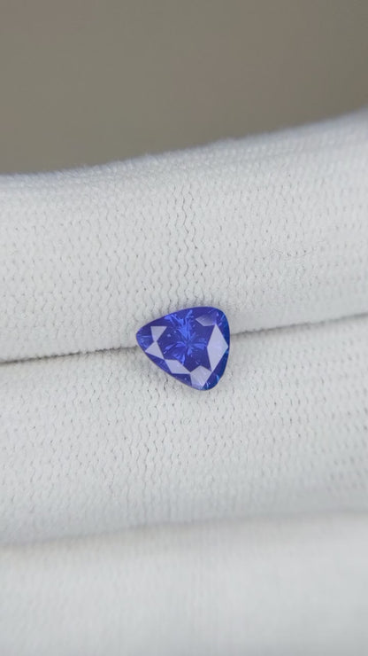1.21 ct Blue Sapphire