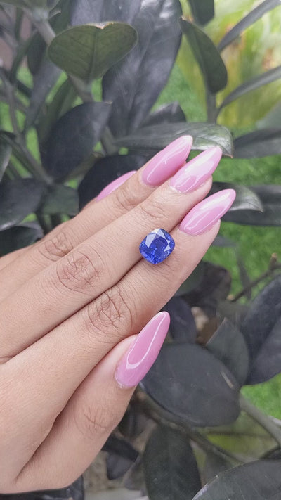 5.16 ct vivid Blue cushion Blue Sapphire from Ceylon