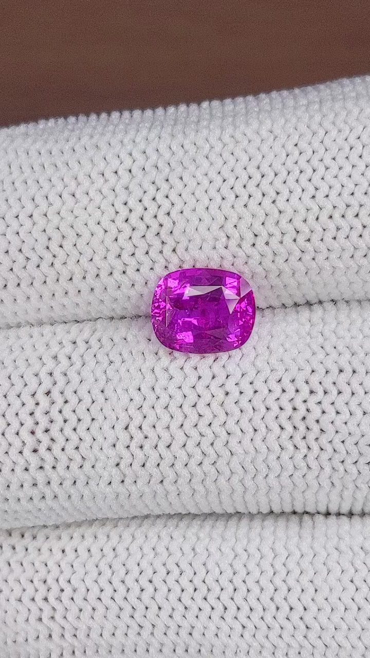 2.13 ct Purplish Pink Sapphire