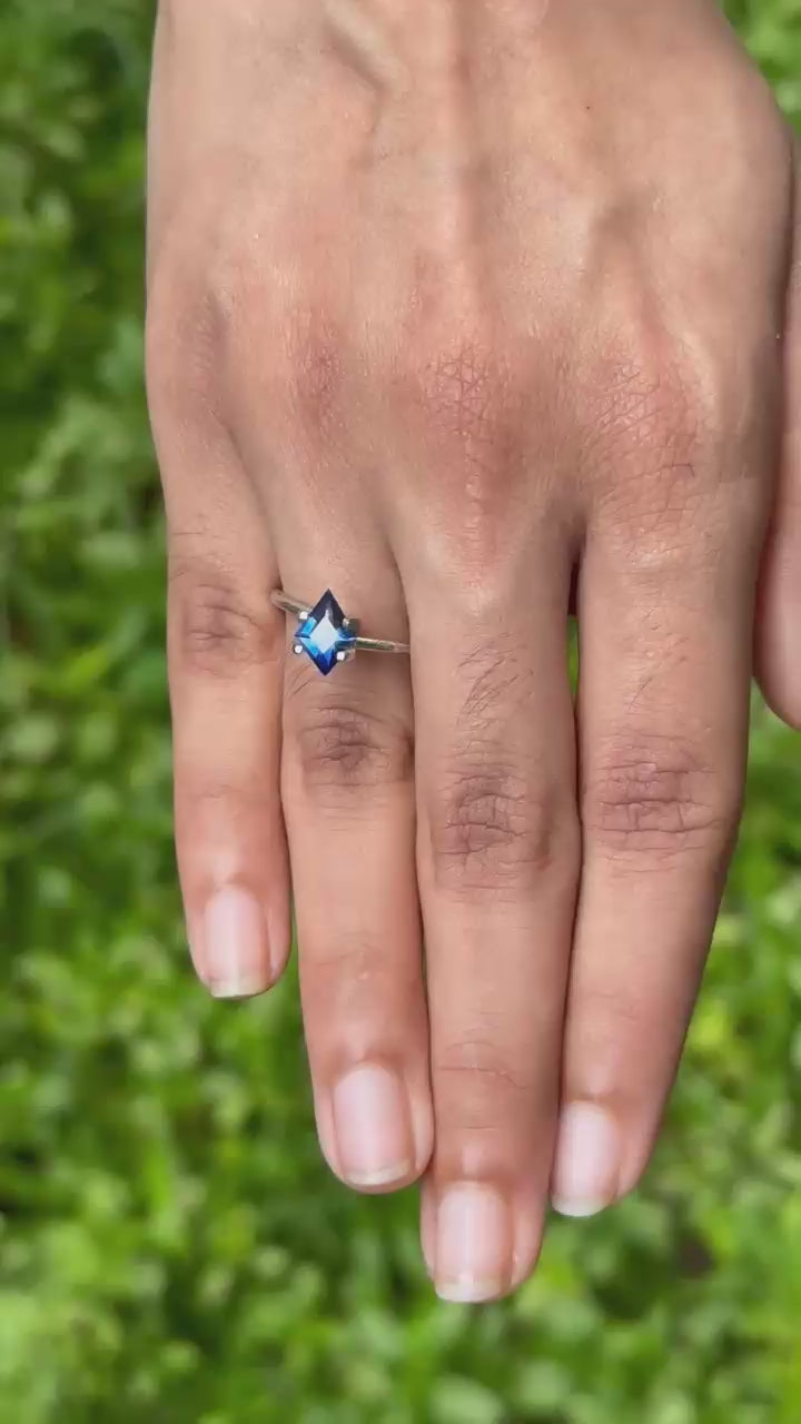 1.06 ct Fancy cut Blue Sapphire ~ Kite-Shaped