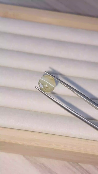2.36 ct Silver sharp ray Natural Chrysoberyl Cats Eye Gemstone ~ Unheated / Untreated