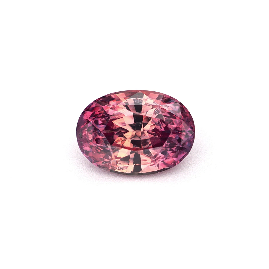 Load video: 1.13 ct Vietnam purplish pink sapphire video showing color and brilliance under light