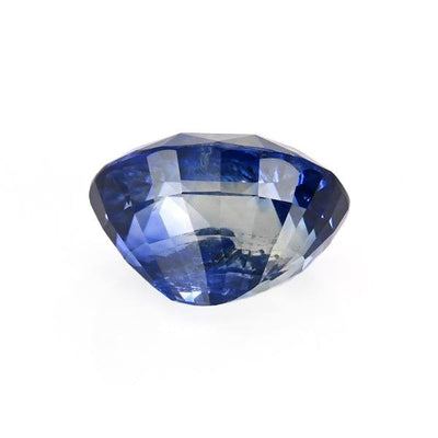4.99 ct bi-color sapphire with distinctive white color band and excellent clarity certified by GIA